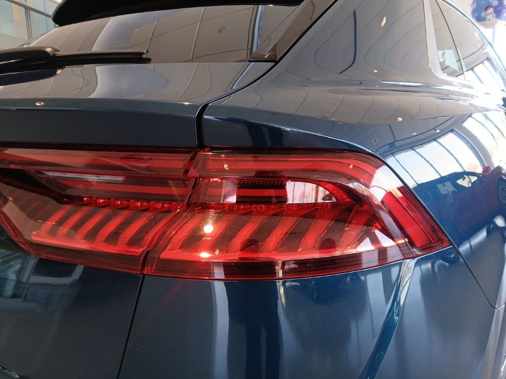 Used 2022 Audi SQ8 Prestige image 12