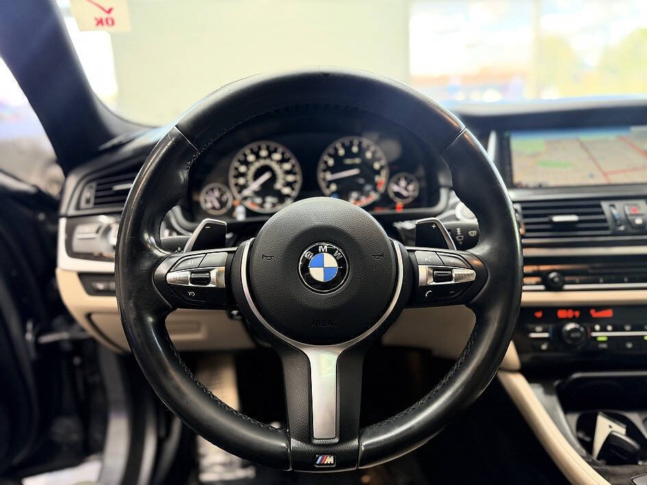 Used 2015 BMW 550i Sedan RWD image 7
