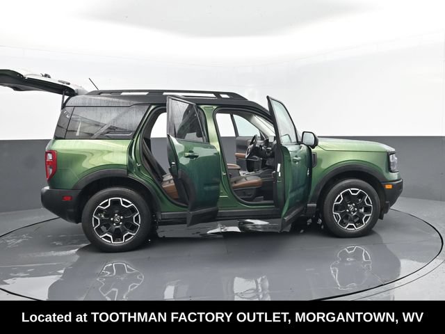 Used 2025 Ford Bronco Sport Outer Banks w/ Outer Banks Tech Package+ AWD/4WD image 29