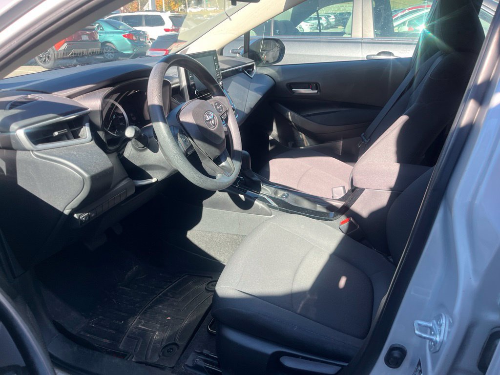Used 2021 Toyota Corolla LE FWD image 4