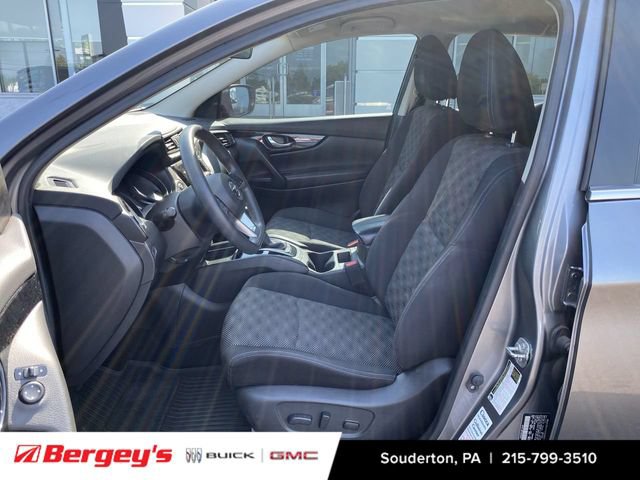 Used 2020 Nissan Rogue Sport SV AWD/4WD image 9