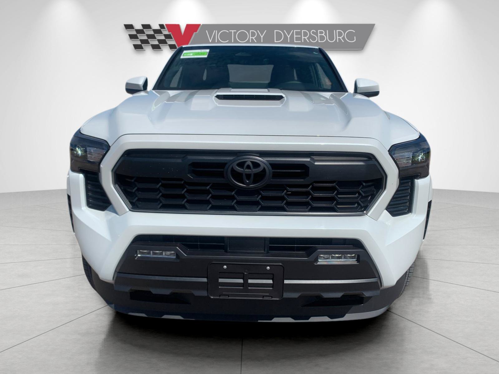Used 2025 Toyota Tacoma TRD Sport AWD/4WD image 9