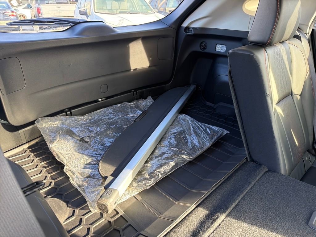 Certified 2021 Subaru Crosstrek 2.5i Limited w/ Moonroof Package 2 image 32