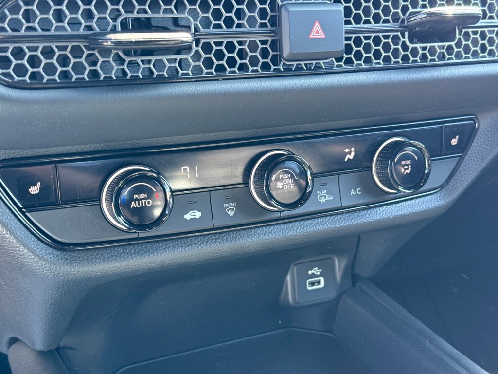 Certified 2025 Honda HR-V Sport image 21