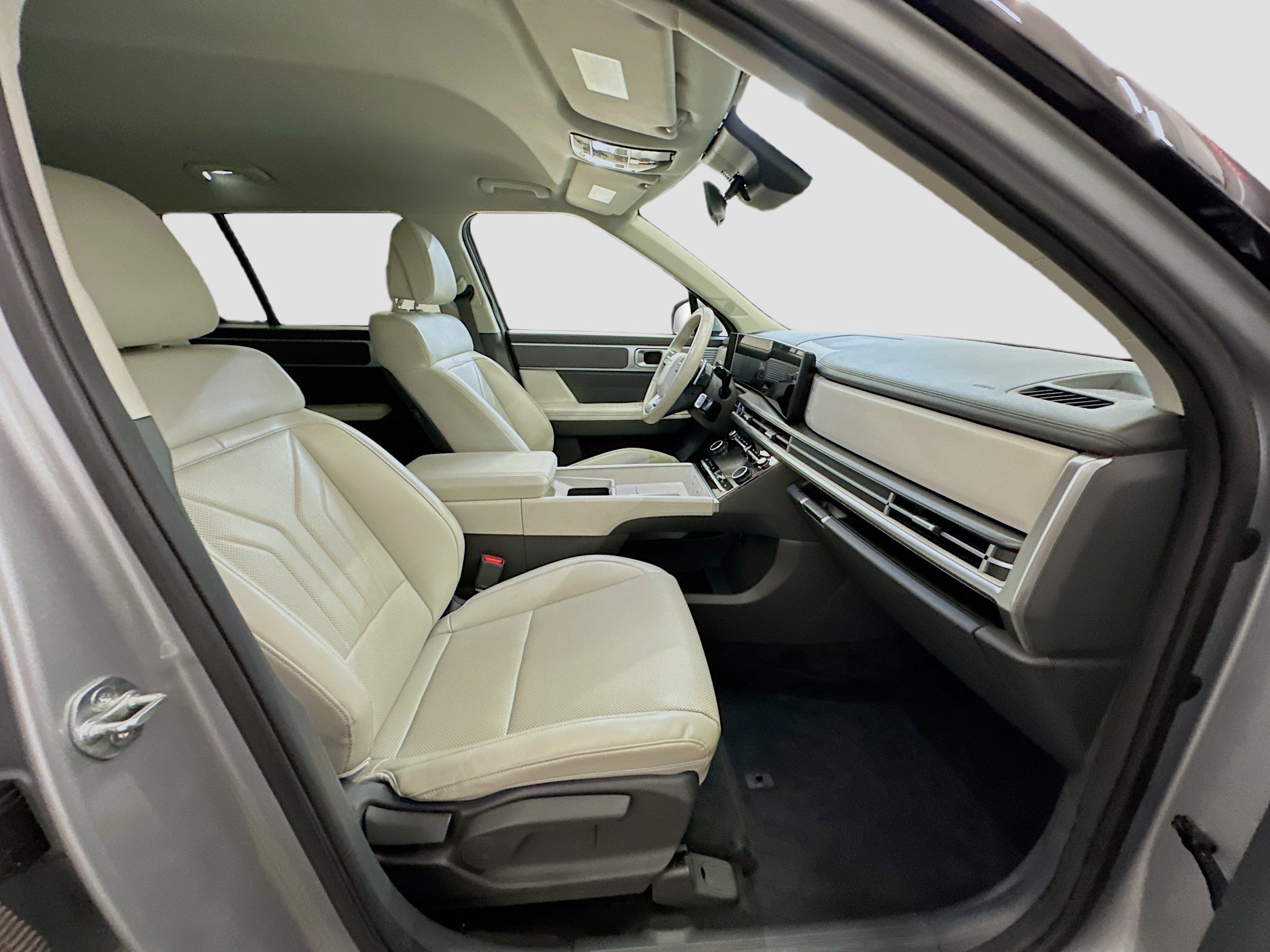 Used 2025 Hyundai Santa Fe SEL image 33