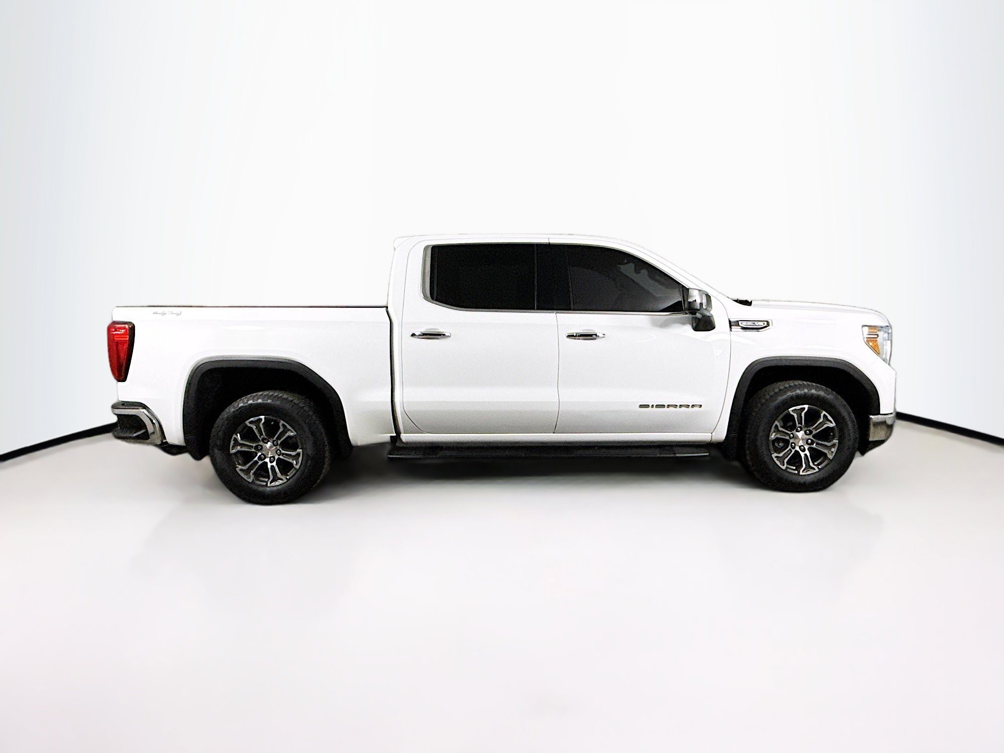 Used 2019 GMC Sierra 1500 SLT w/ Driver Alert Package I image 2