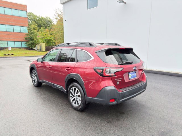Used 2024 Subaru Outback Premium AWD/4WD image 9