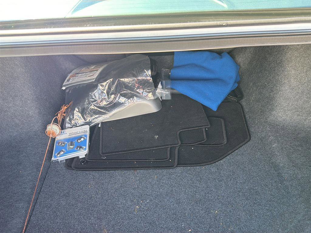 Used 2018 Honda Accord Touring image 16