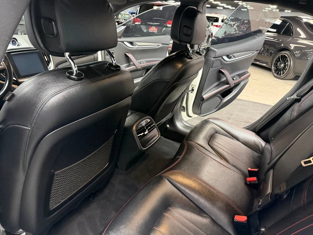 Used 2019 Maserati Ghibli S RWD image 37