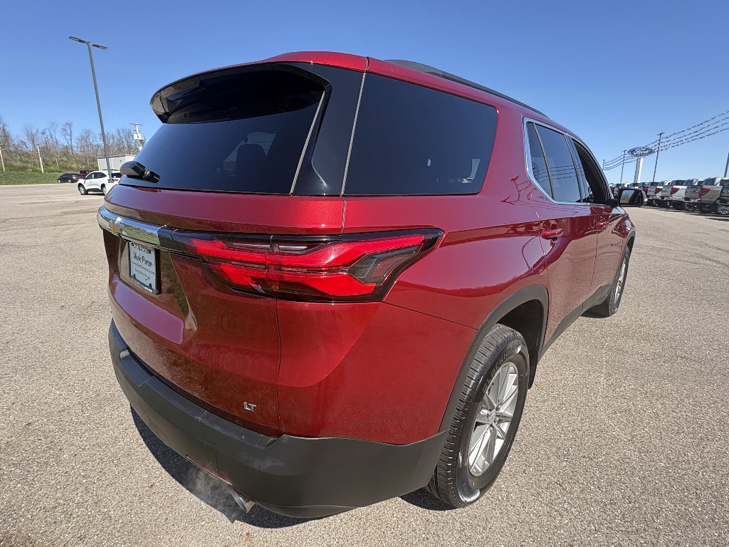 Used 2023 Chevrolet Traverse LT AWD/4WD image 5