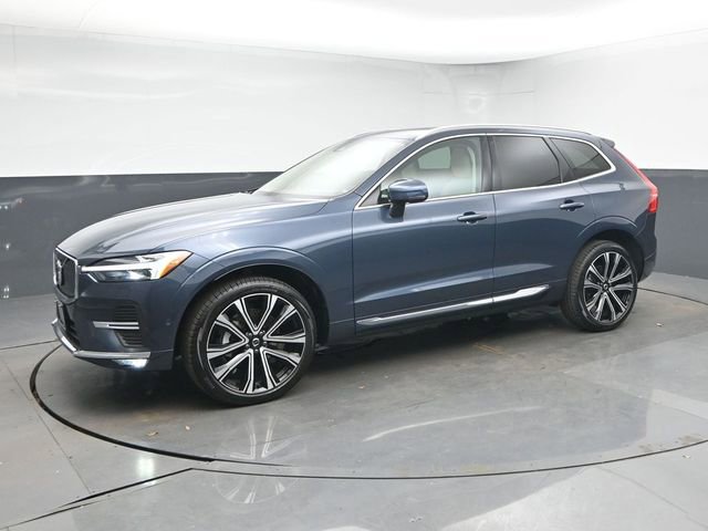 Used 2023 Volvo XC60 B5 Ultimate w/ Climate Package image 4