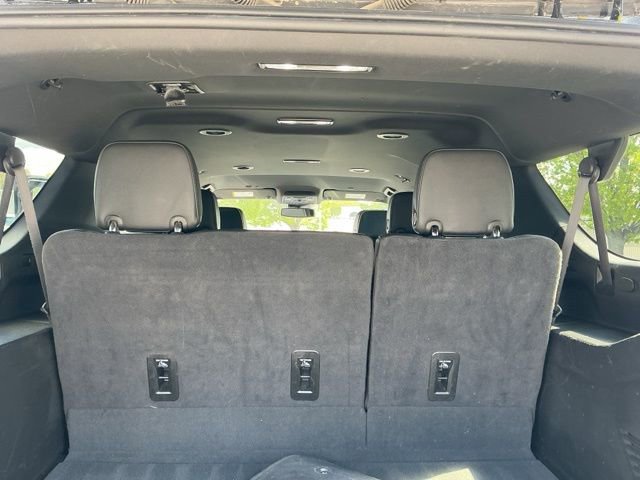 Used 2024 Chevrolet Suburban Premier AWD/4WD image 16