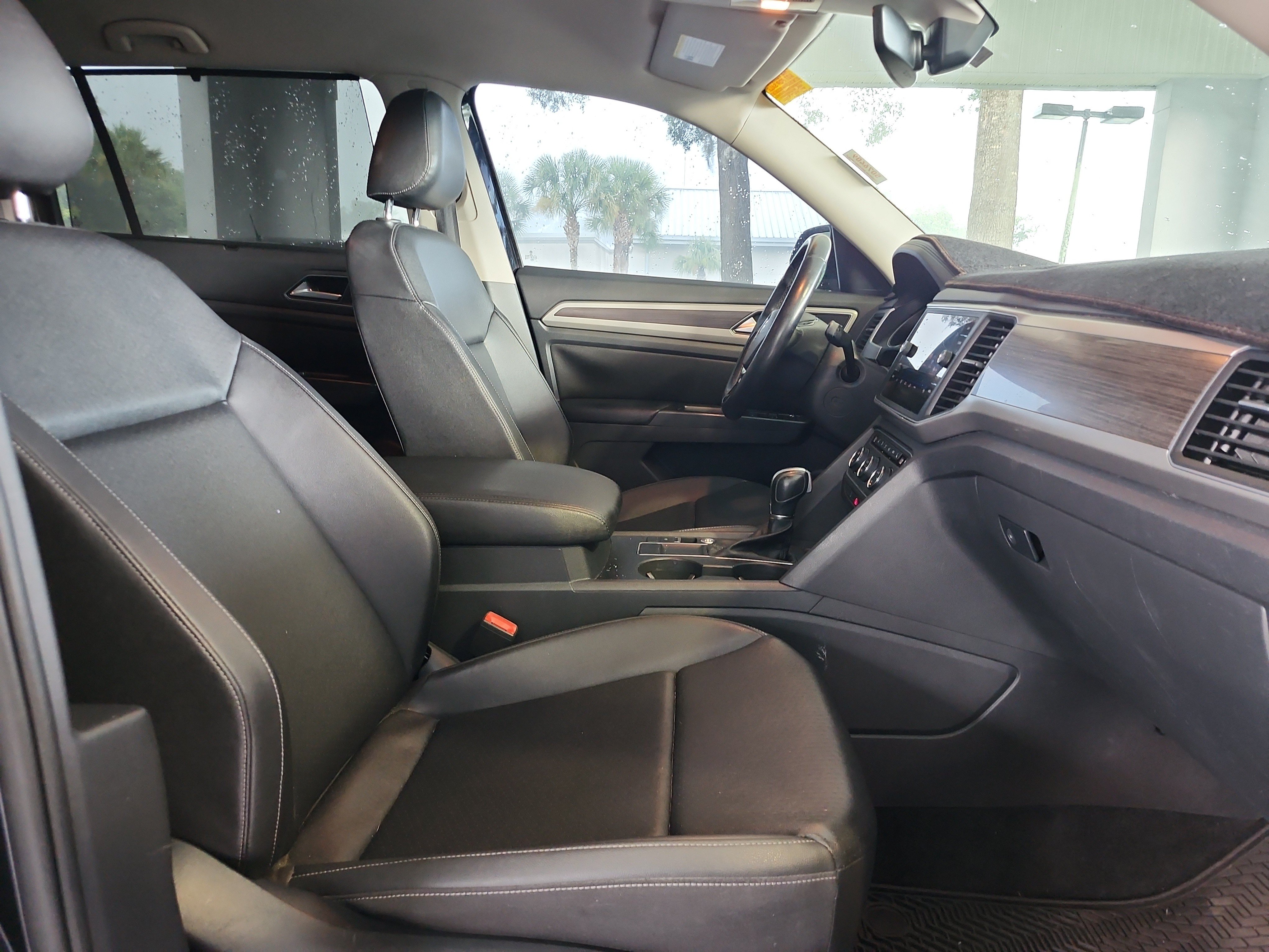 Used 2018 Volkswagen Atlas SE FWD image 23