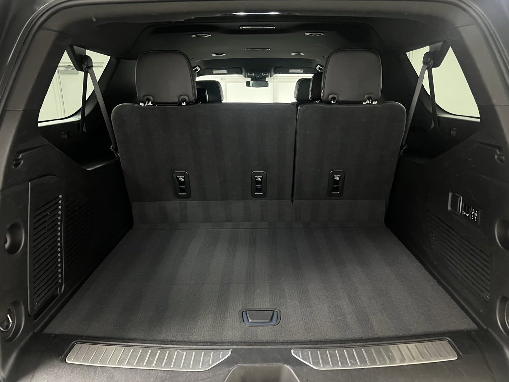 Used 2023 Chevrolet Suburban Premier image 49