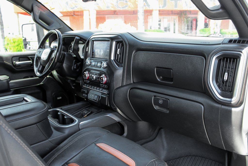 Used 2020 GMC Sierra 2500 AT4 image 42