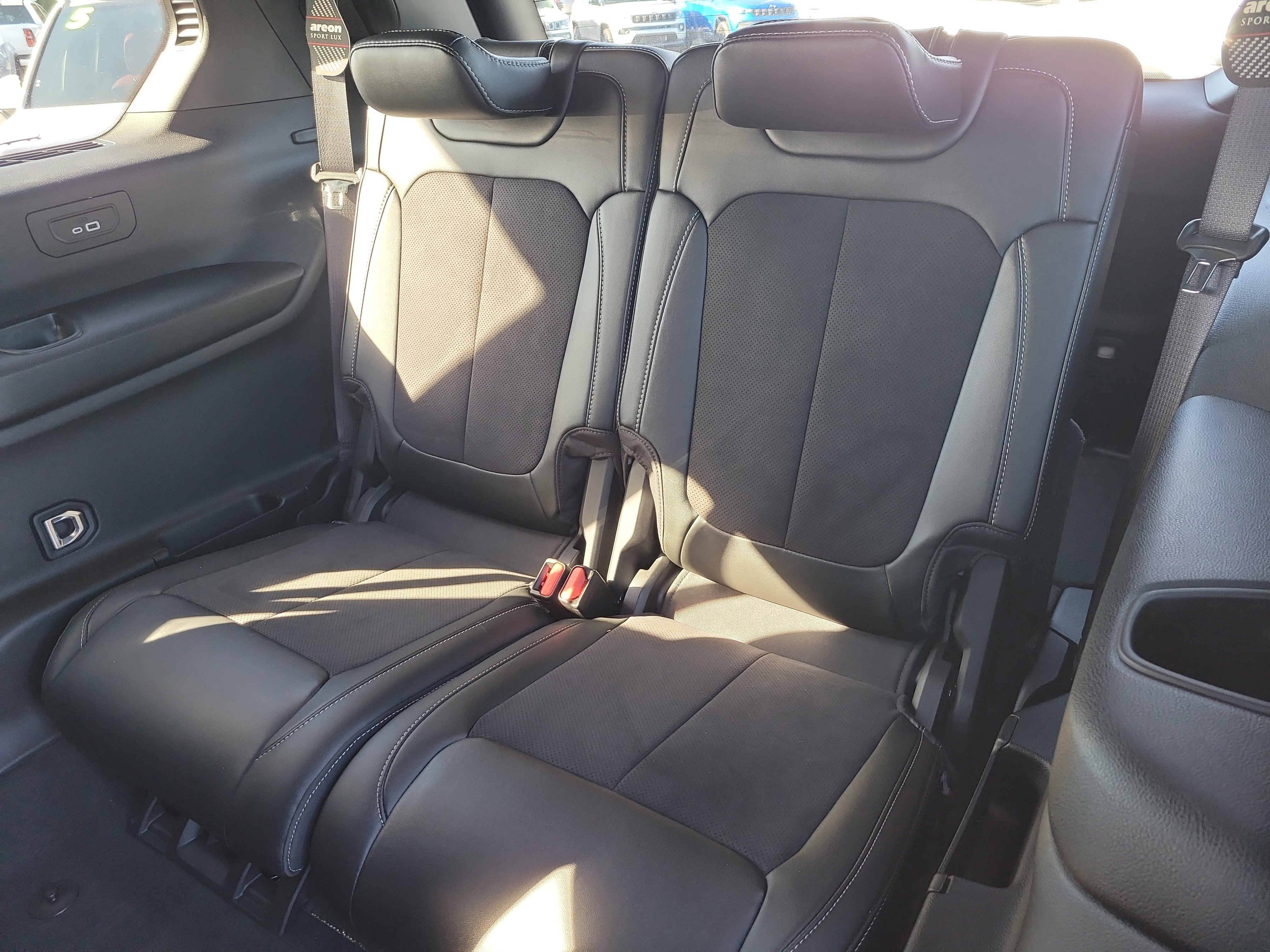 Used 2025 Jeep Grand Cherokee L Laredo image 12