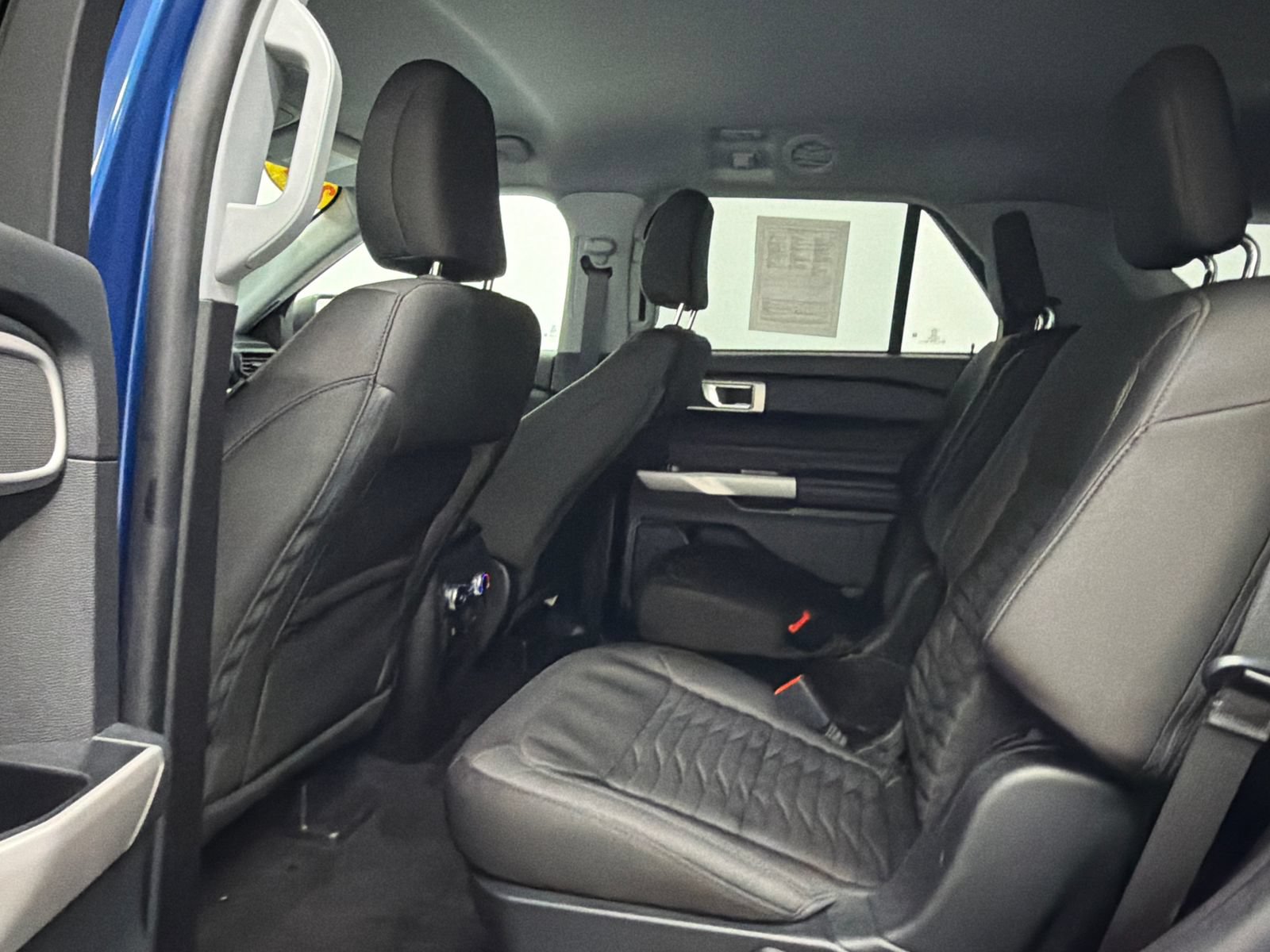 Used 2021 Ford Explorer XLT AWD/4WD image 18