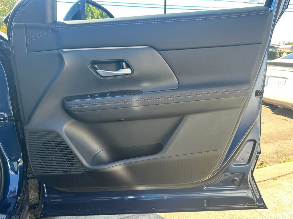 New 2026 Nissan Kicks SR w/ Illumination Package image 22