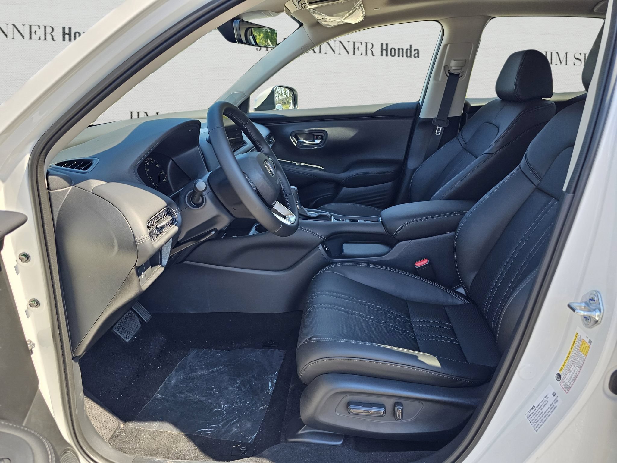 Used 2026 Honda HR-V EX-L image 16