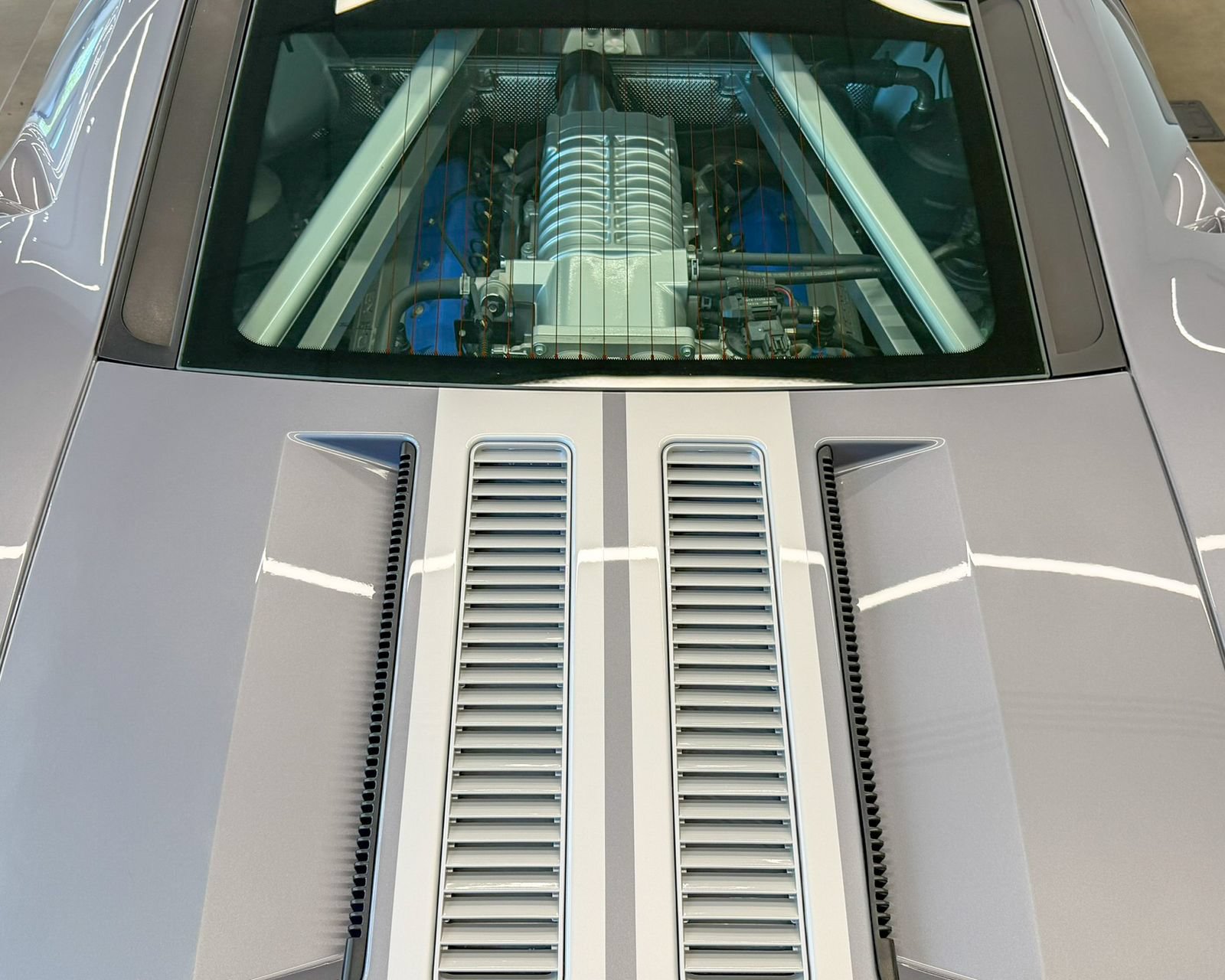 Used 2006 Ford GT RWD image 41