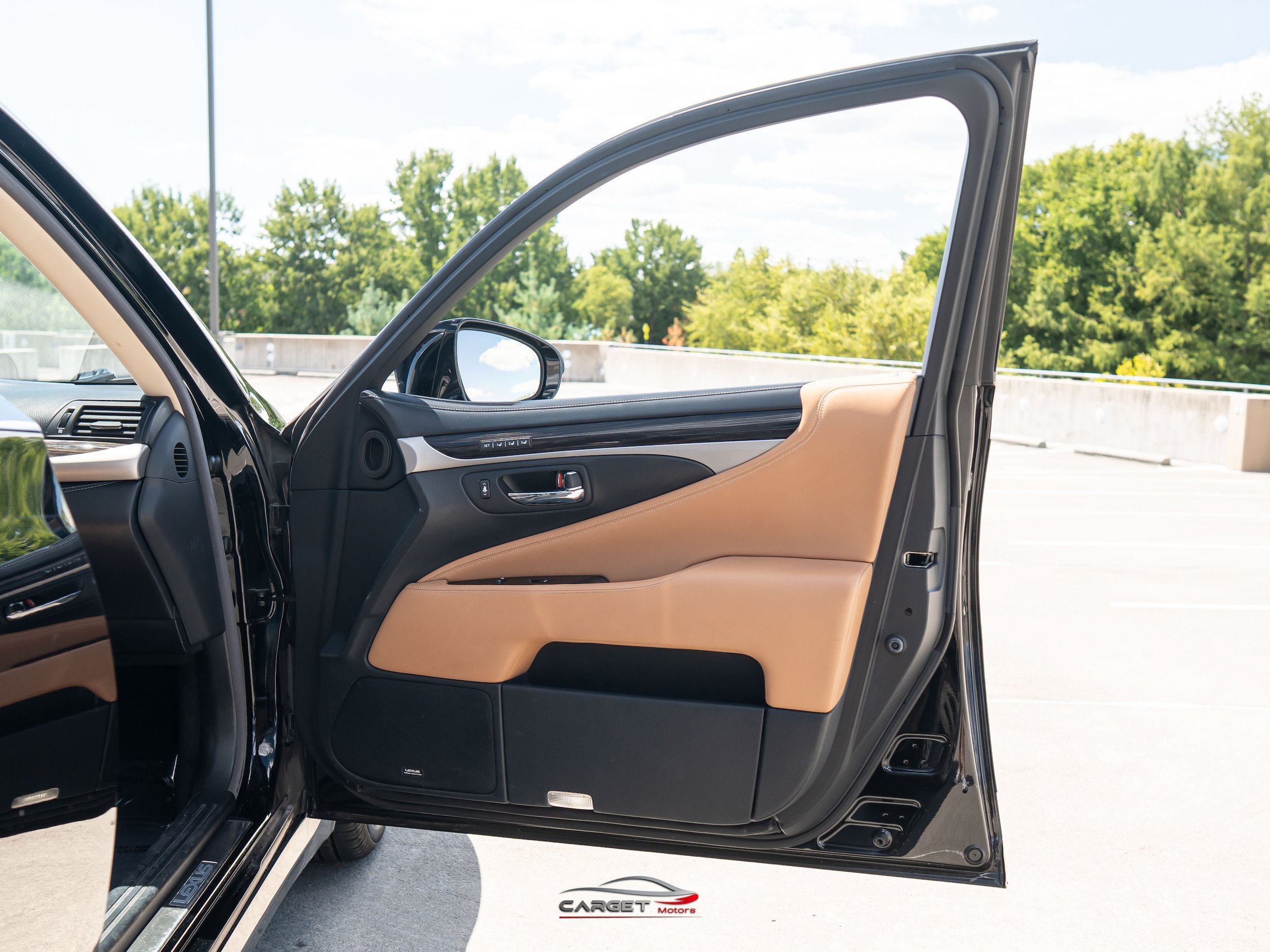 Used 2016 Lexus LS 460 AWD w/ Comfort Package image 41