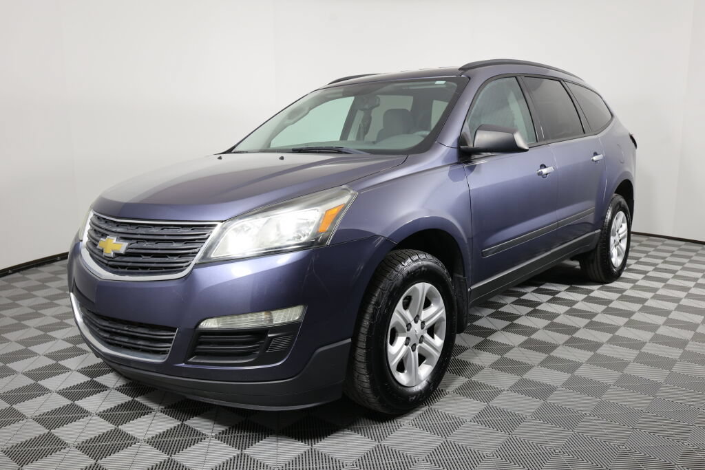 Used 2014 Chevrolet Traverse LS FWD image 5