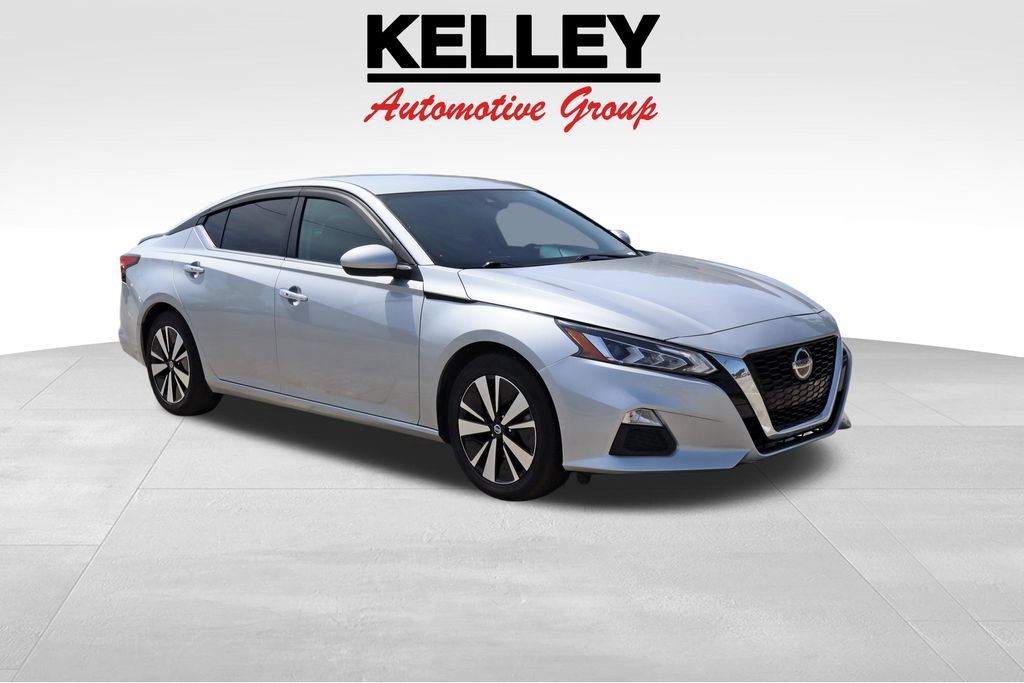 Used 2022 Nissan Altima 2.5 SV FWD image 1