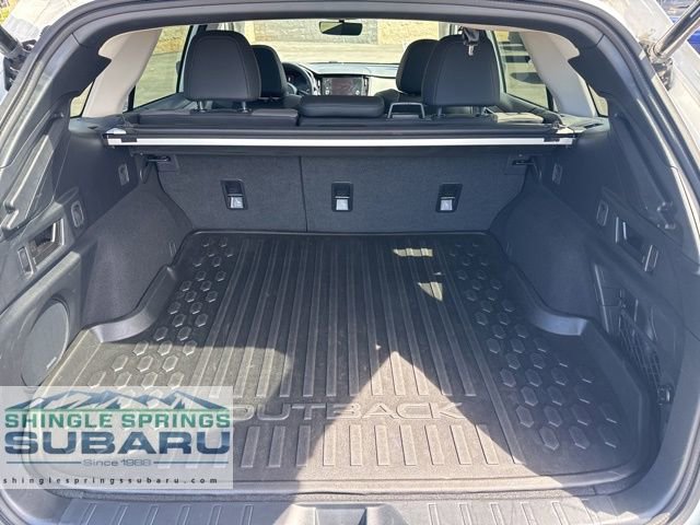 Certified 2025 Subaru Outback Onyx Edition AWD/4WD image 16
