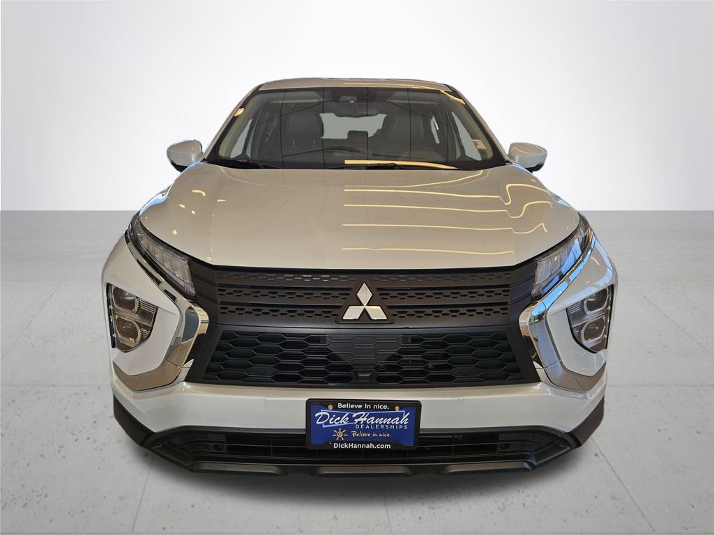 Used 2024 Mitsubishi Eclipse Cross SE image 3