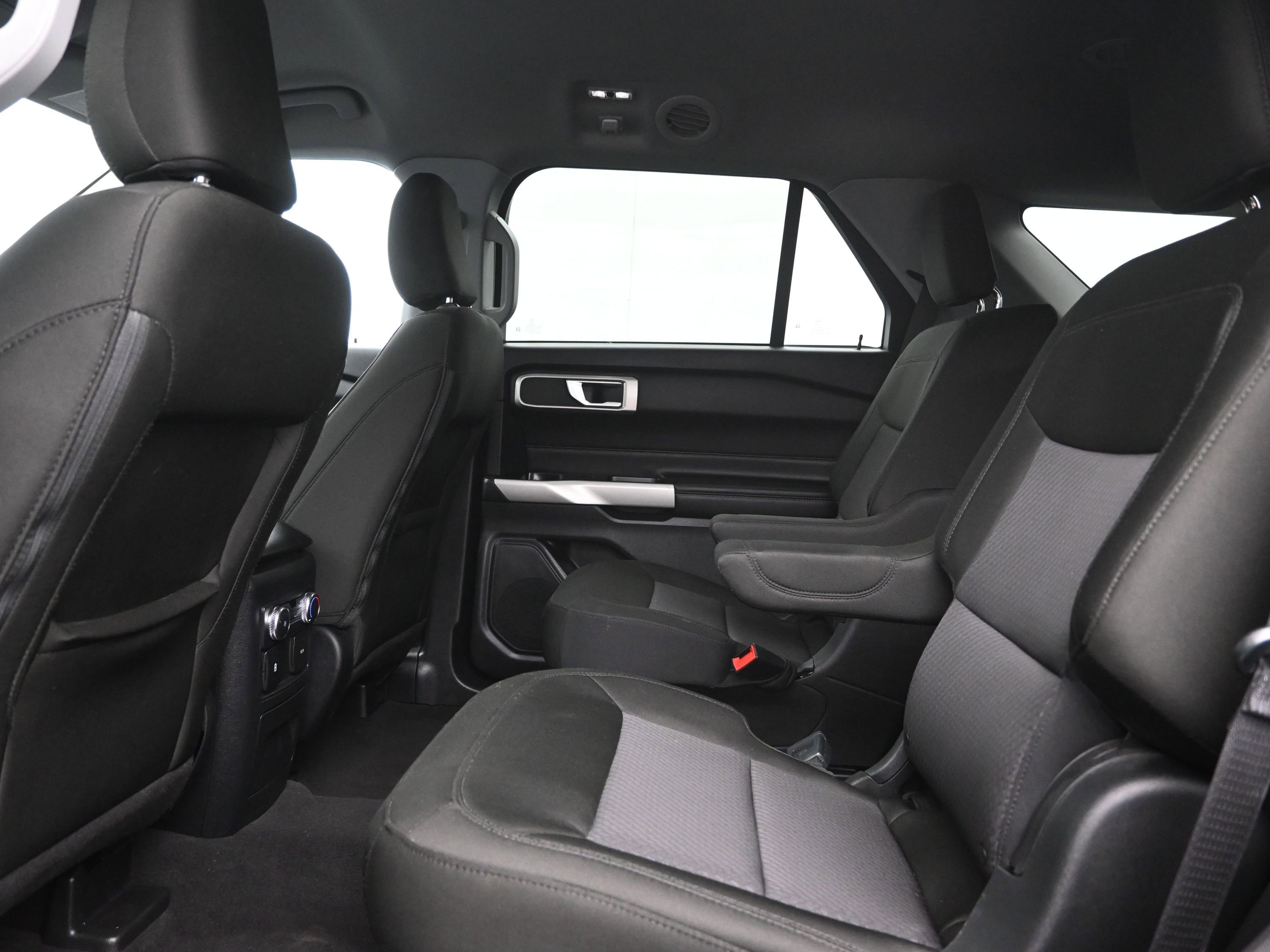 Used 2022 Ford Explorer XLT image 21