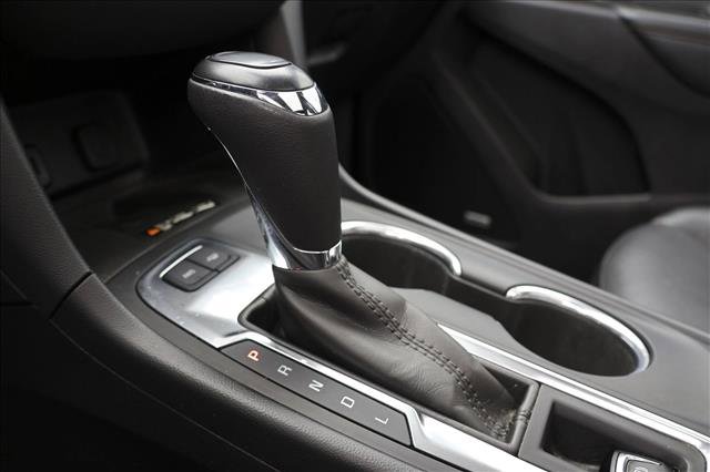 Used 2018 Chevrolet Equinox Premier image 21