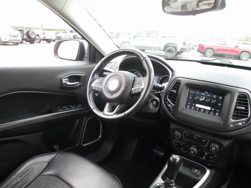 Used 2019 Jeep Compass Latitude image 19