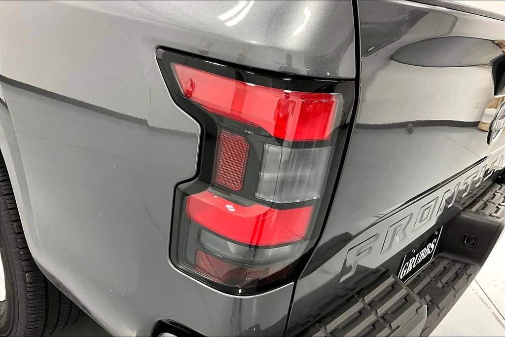 Used 2024 Nissan Frontier SV AWD/4WD image 38