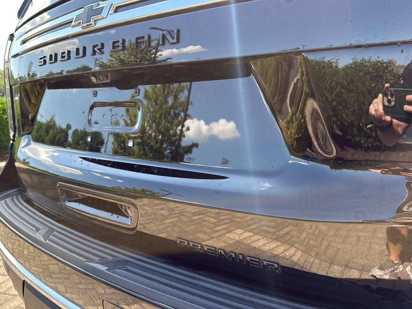 Used 2021 Chevrolet Suburban Premier AWD/4WD image 10