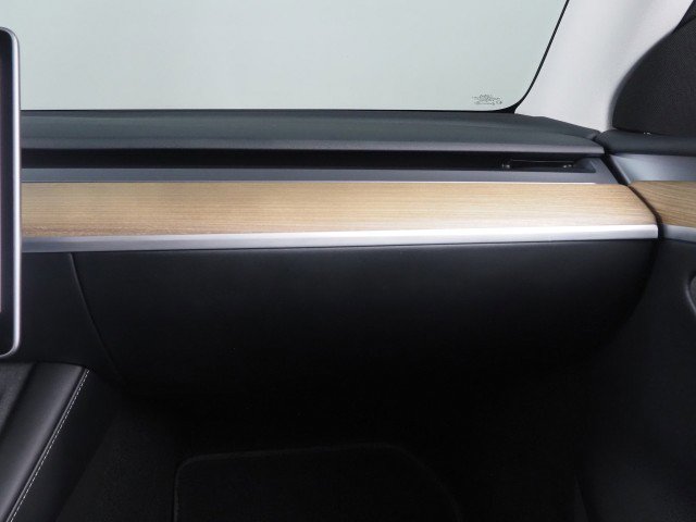 Used 2023 Tesla Model Y Long Range image 38