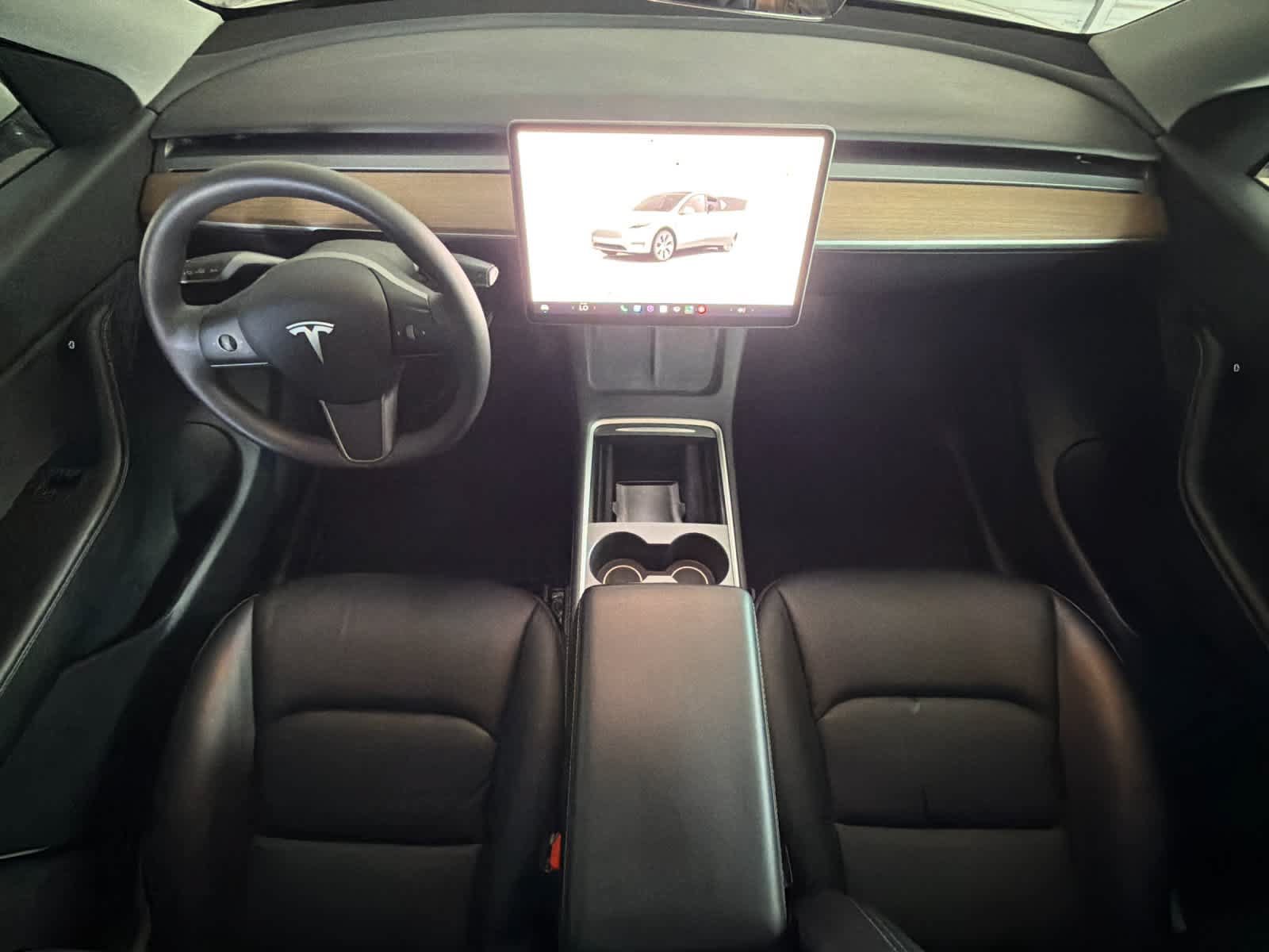 Used 2022 Tesla Model Y Long Range AWD/4WD image 3