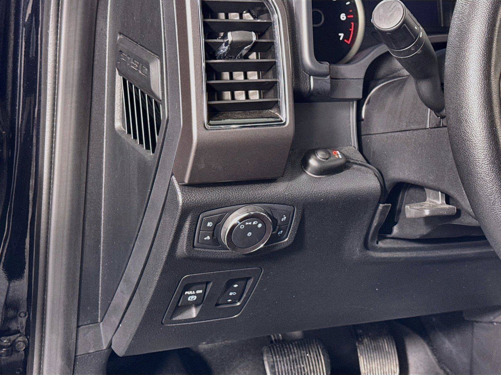 Used 2019 Ford F150 XLT w/ Equipment Group 302A Luxury AWD/4WD image 4