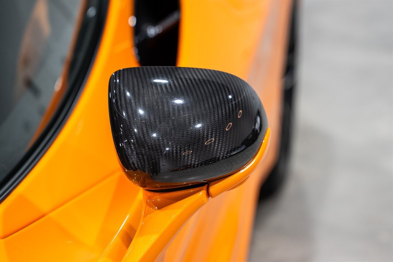 Used 2019 McLaren 720S Performance RWD image 59