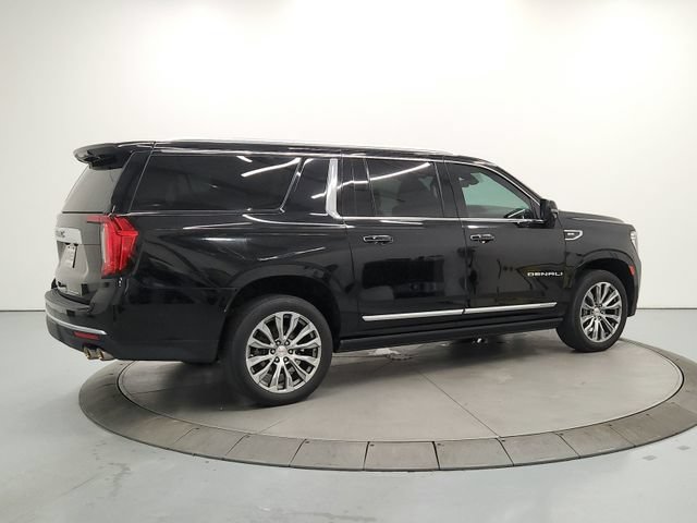 Used 2022 GMC Yukon XL Denali RWD image 7