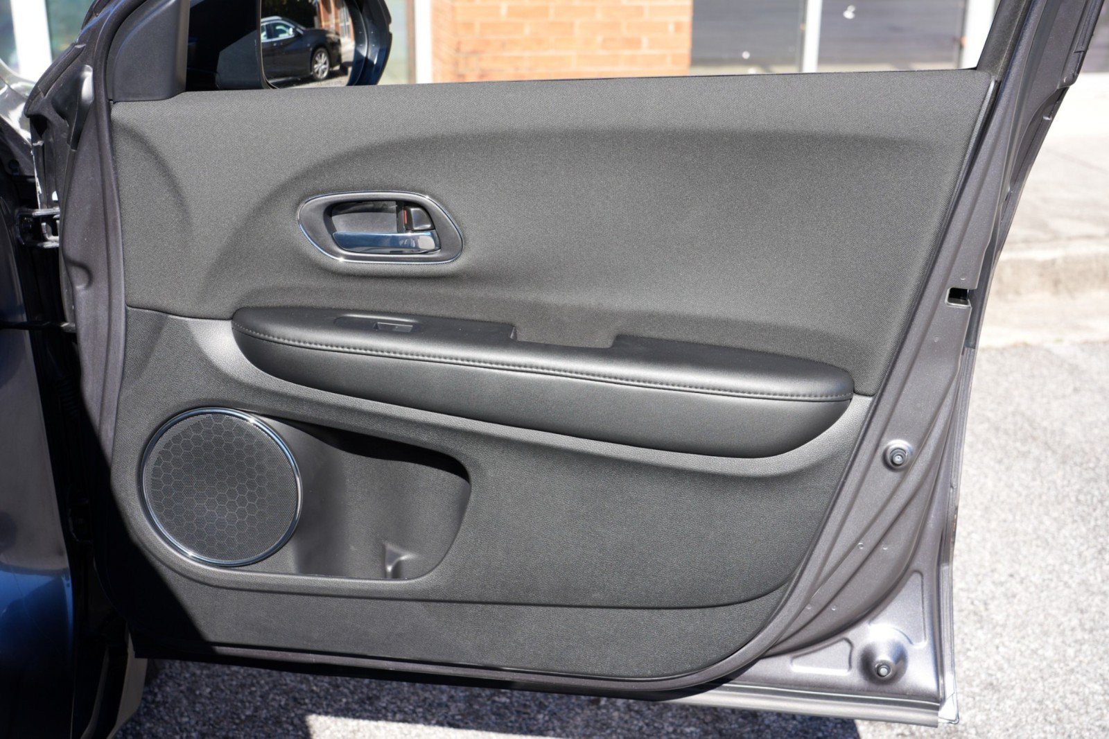 Used 2020 Honda HR-V EX image 39