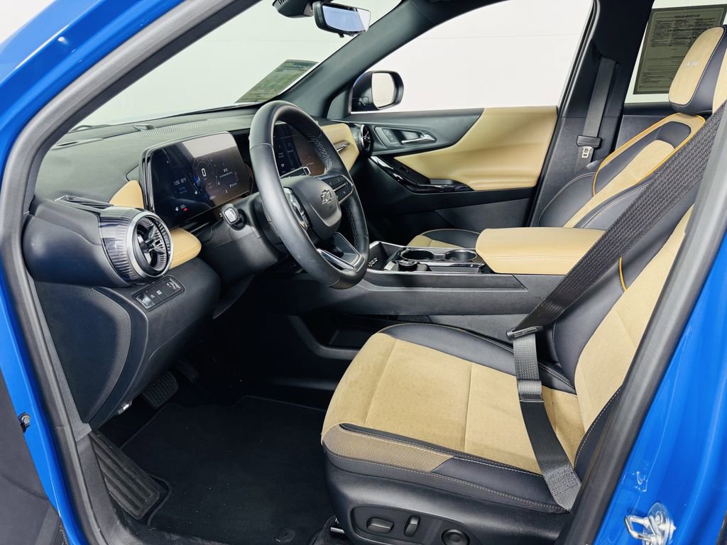 Used 2025 Chevrolet Equinox ACTIV w/ Safety and Technology Package image 5