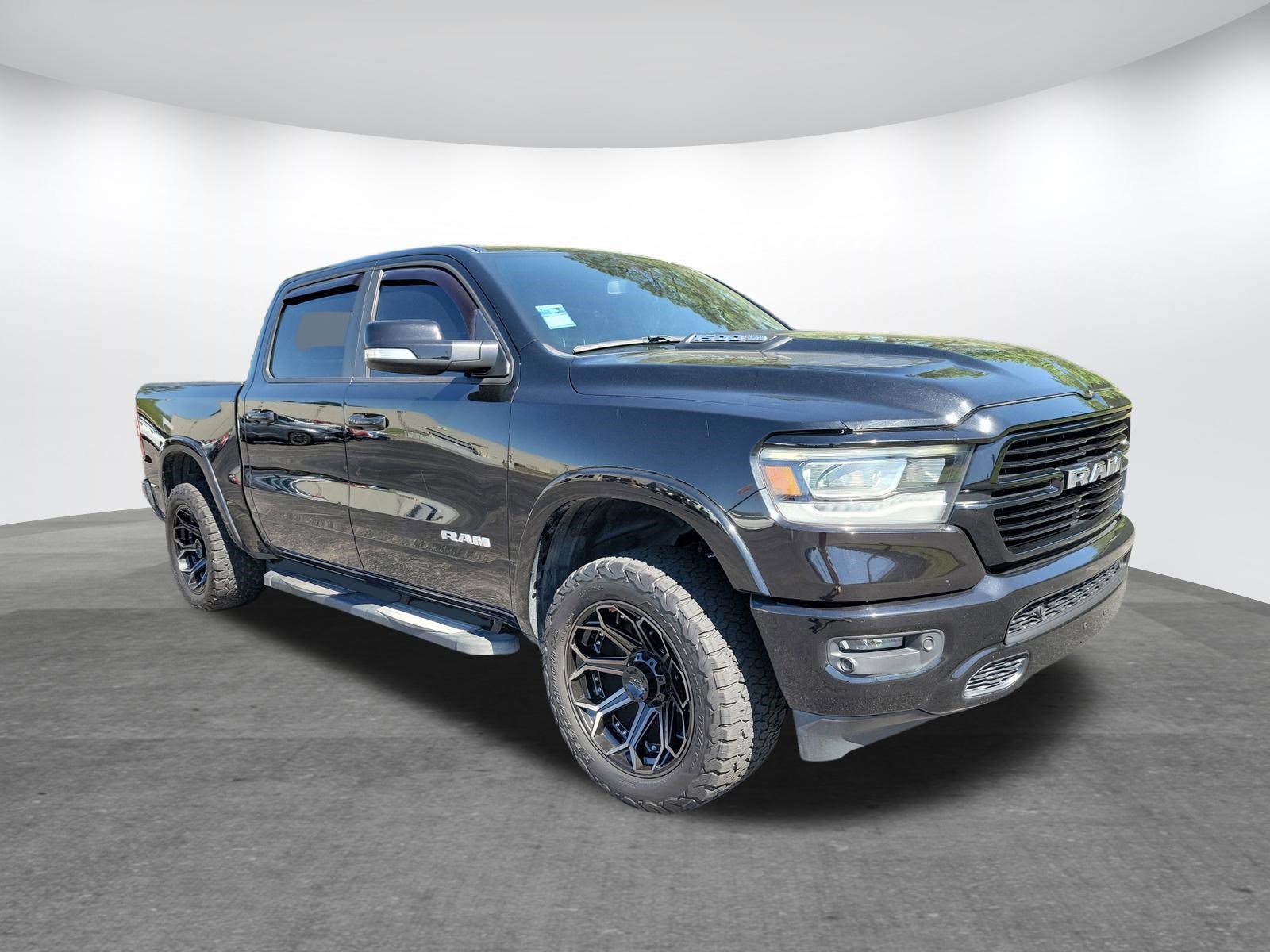 Used 2020 RAM 1500 Laramie w/ Sport Appearance Package image 21