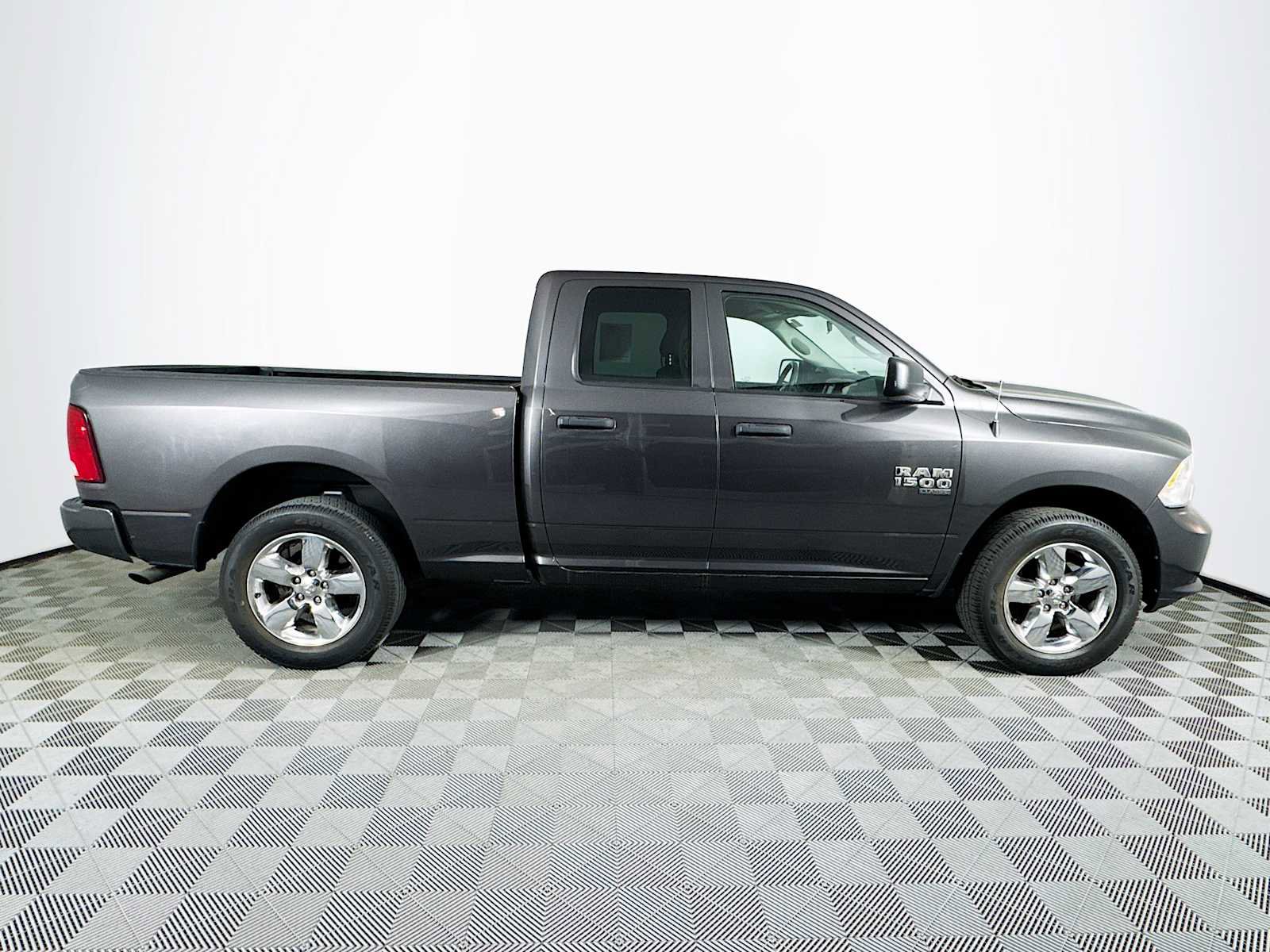 Used 2019 RAM 1500 Express w/ Express Value Package image 4