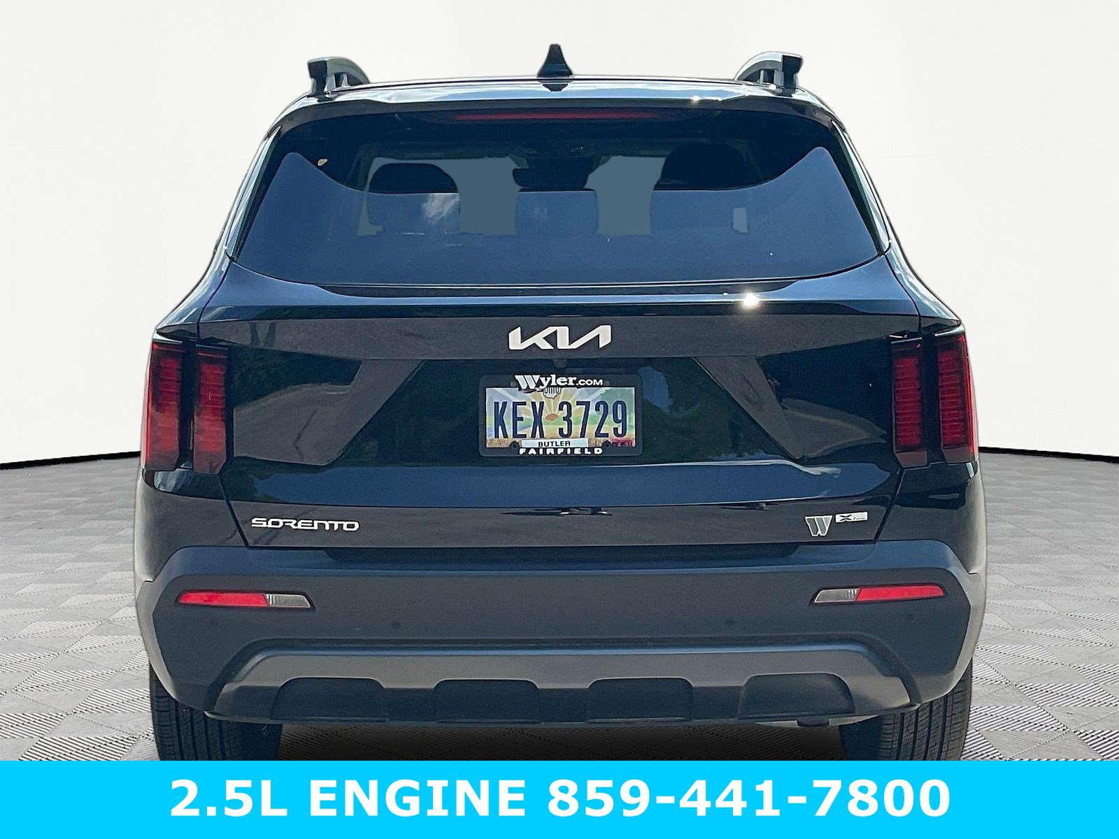 Used 2023 Kia Sorento S w/ Panoramic Sunroof Package AWD/4WD image 5