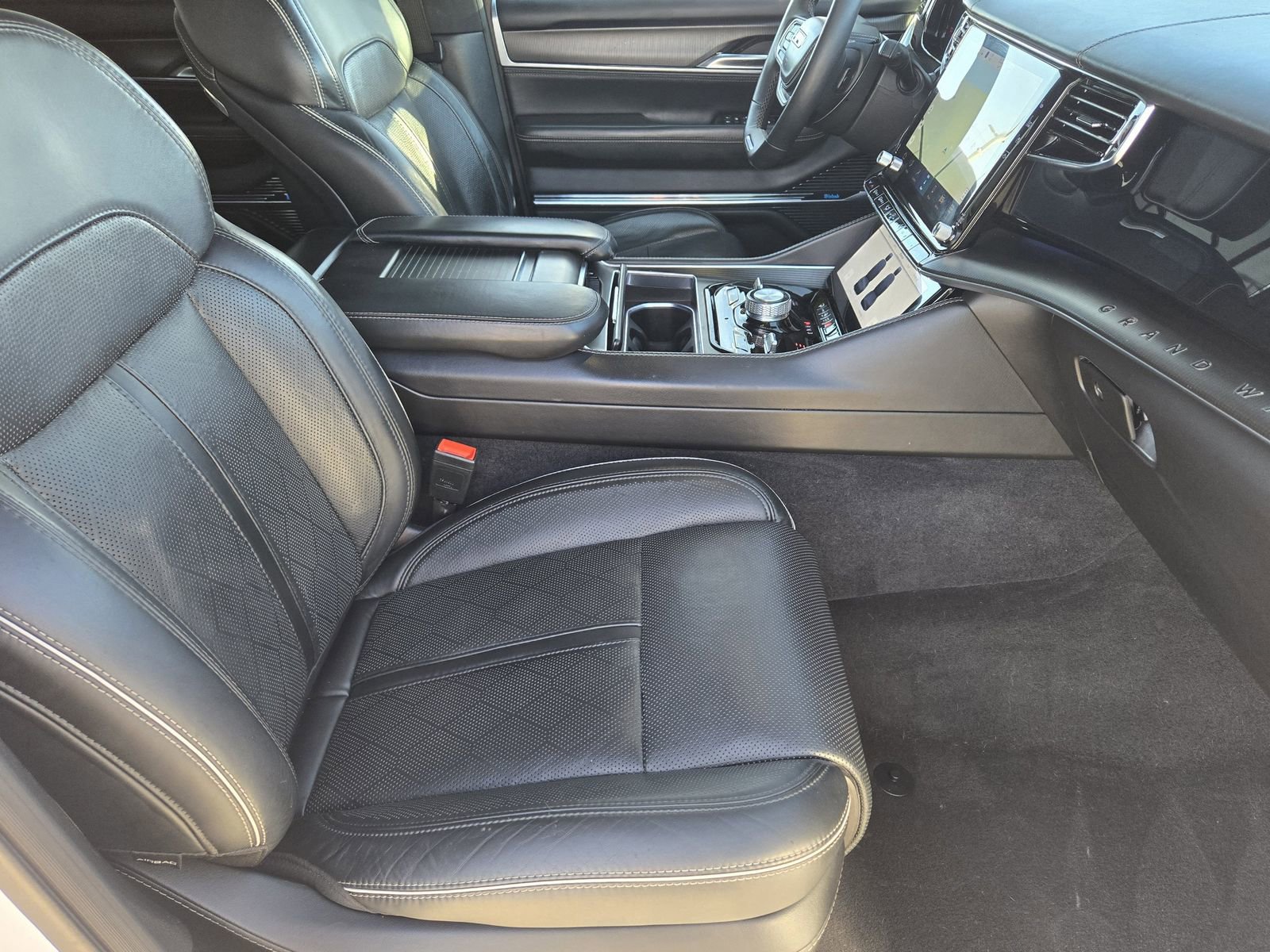 Used 2024 Jeep Grand Wagoneer Series II w/ Quick Order Packagew 28T image 14