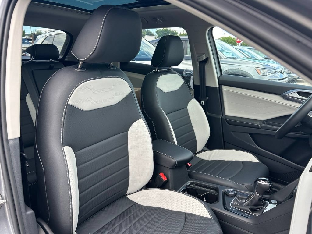 New 2026 Volkswagen Taos SEL AWD/4WD image 46