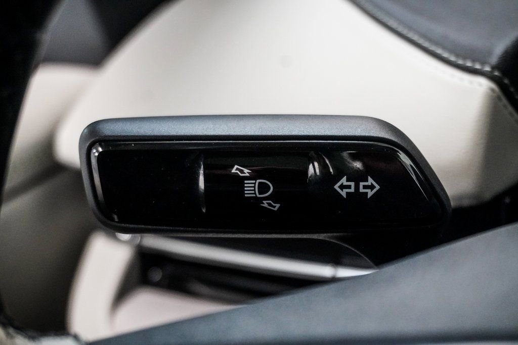 Used 2025 Lincoln Navigator L Reserve image 22