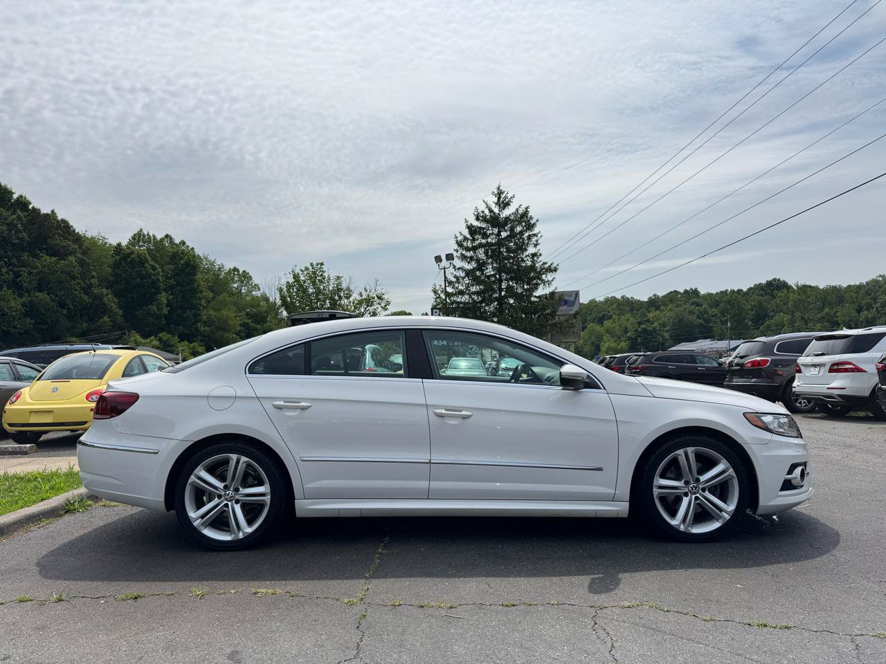 Used 2014 Volkswagen CC R-Line FWD image 4