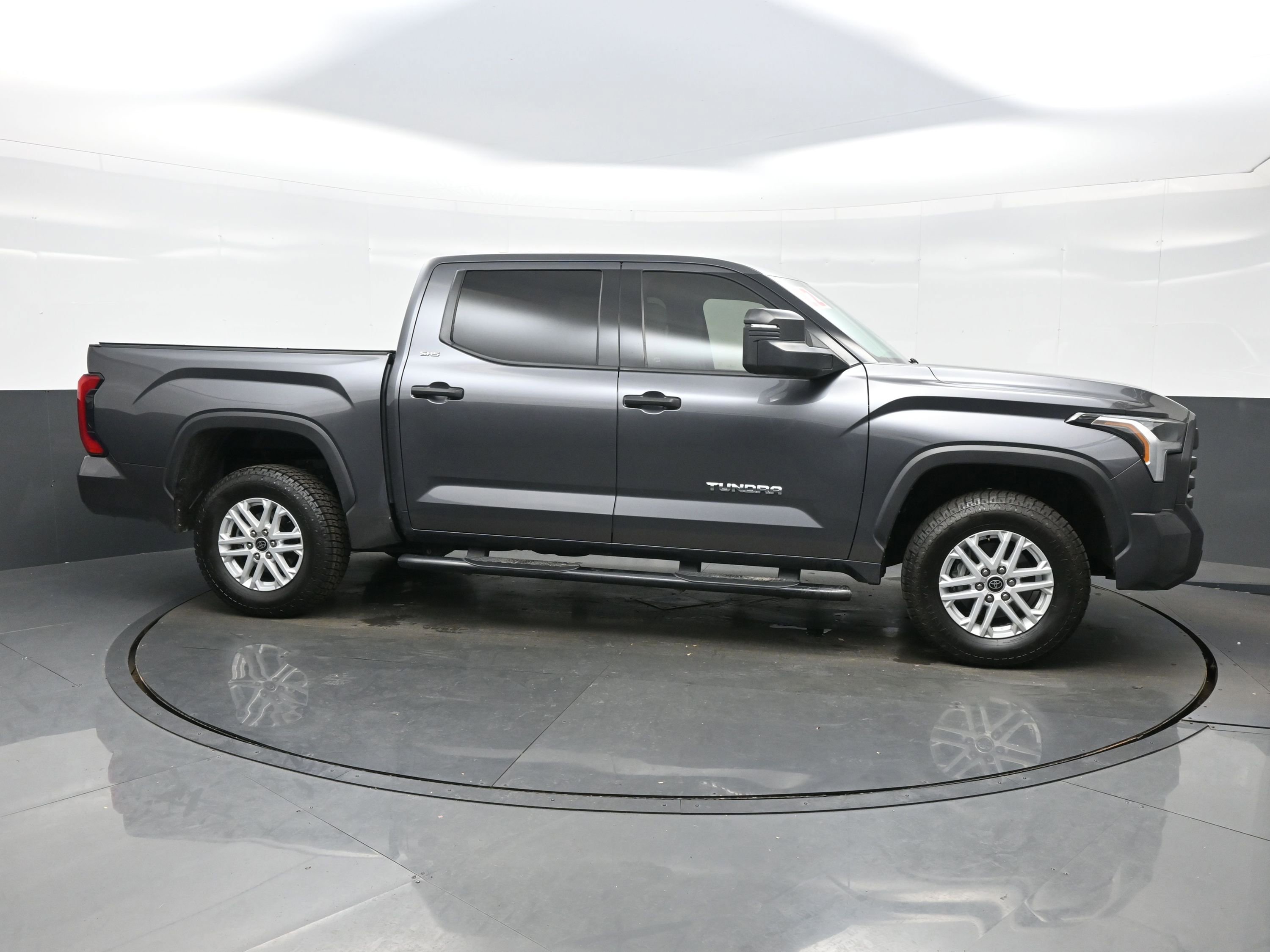 Used 2022 Toyota Tundra SR5 image 7