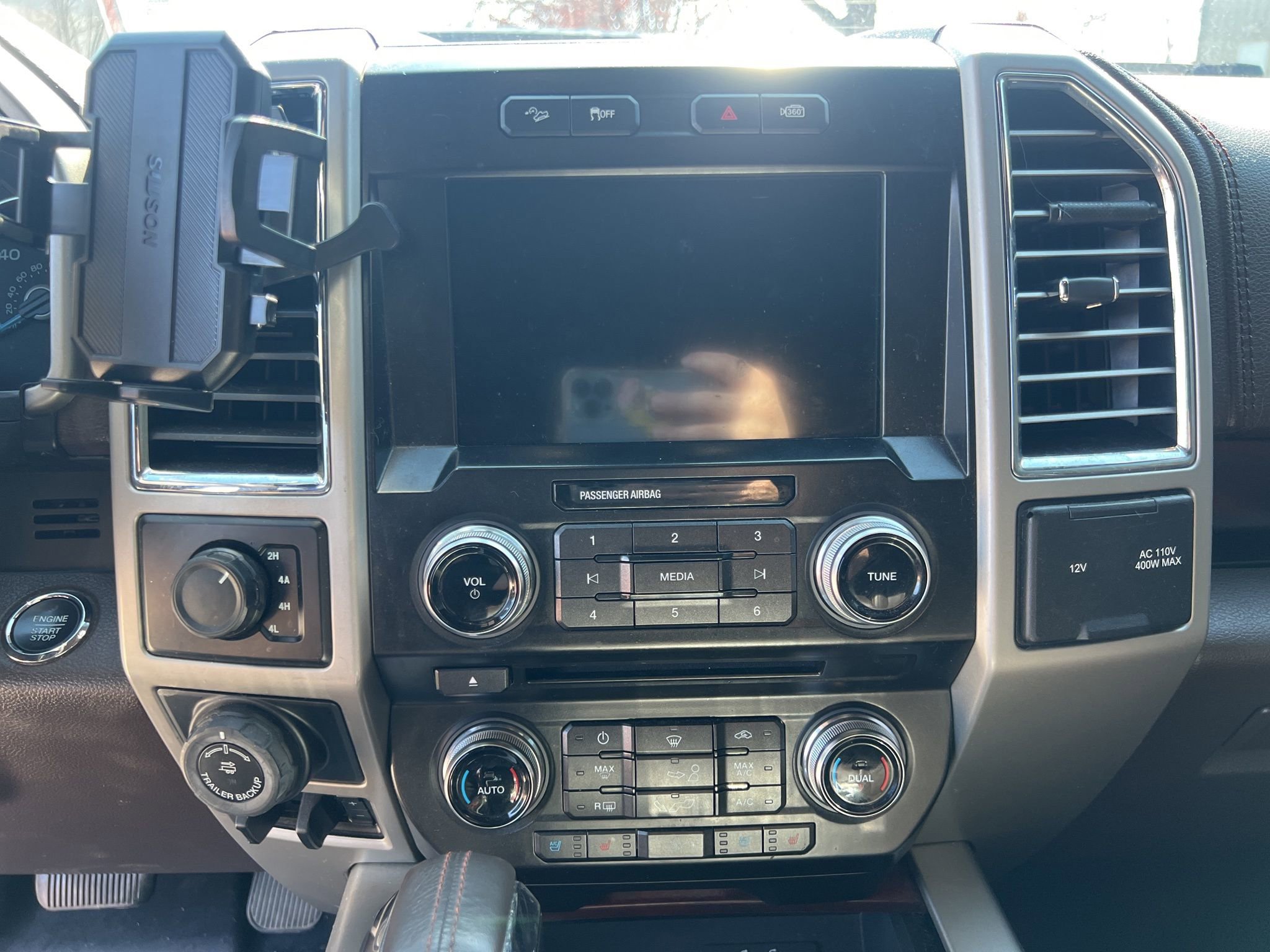 Used 2016 Ford F150 King Ranch w/ Equipment Group 601A Luxury image 17